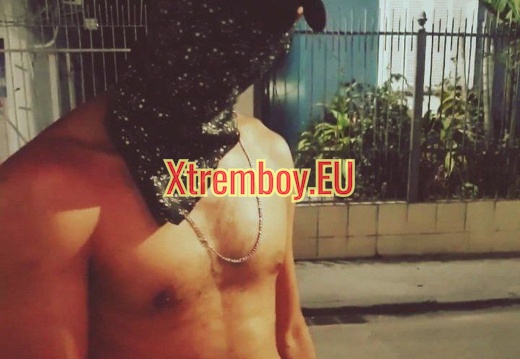 Rebeu cherche du foutre