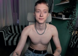 Je rech un homme avec une très grosse bite