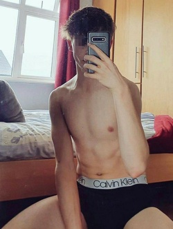 jeune passif pour gay TTBM