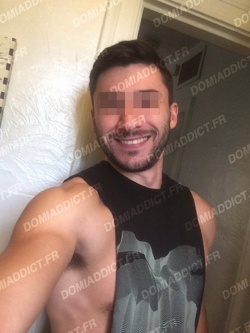 Paris BDSM : Recherche Dominateur Expérimenté pour Accompagnement Régulier