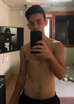 Jeune mec hétéro bogoss 21 ans ch transex