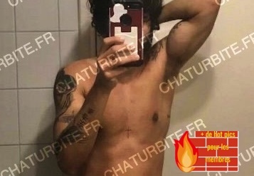 Je suis Titlover sur Chaturbite.fr