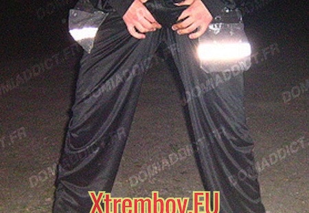 Je suis un jeune mec spécialiste en fellation profonde et nature