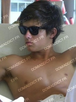 Brunoy. Jeune coquin gay 20 ans rech 2 grosses queues