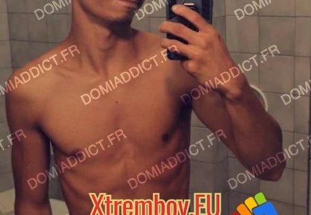 Bogoss black soumis d'Amiens à niquer