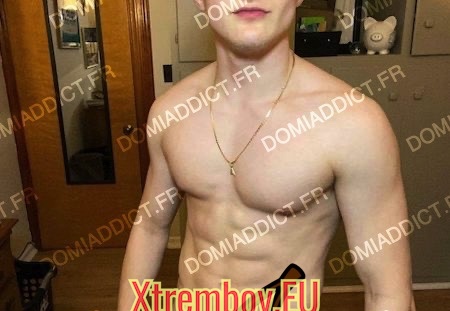 Jeune crunchboy soumis du 94 pour dominant réel