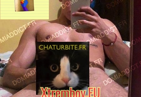 Jeune mec marocain. Je me branle sur chaturbite.fr