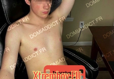 Joli minet gay du Blanc-Mesnil rech double pénétration