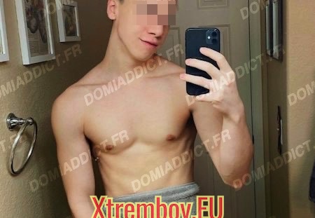 Soumis suceur lécheur sur Strasbourg