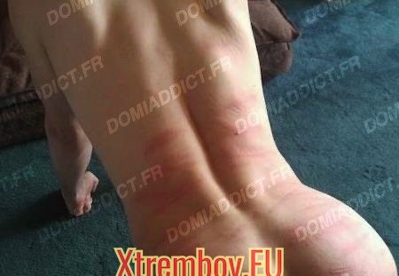 Esclave, propriété de mon Master à Lille