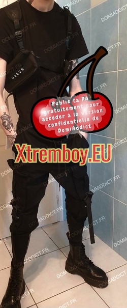 Domiaddict motard cuir latex à Boulogne-Billancourt