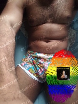 Dominateur hard cherche jeune soumis, chiot et plans BDSM à Paris