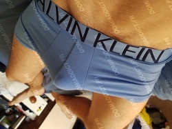 Jeune Brésilien actif (18 ans) - Bite 20cm - Reçoit & se déplace à Paris | BDSM
