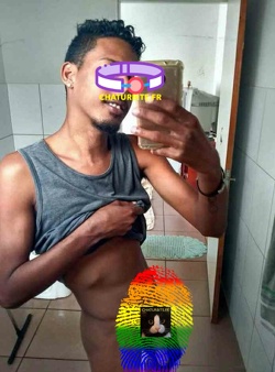 Actif domi à Paris pour soumission, fisting safe, je reçois ou me déplace